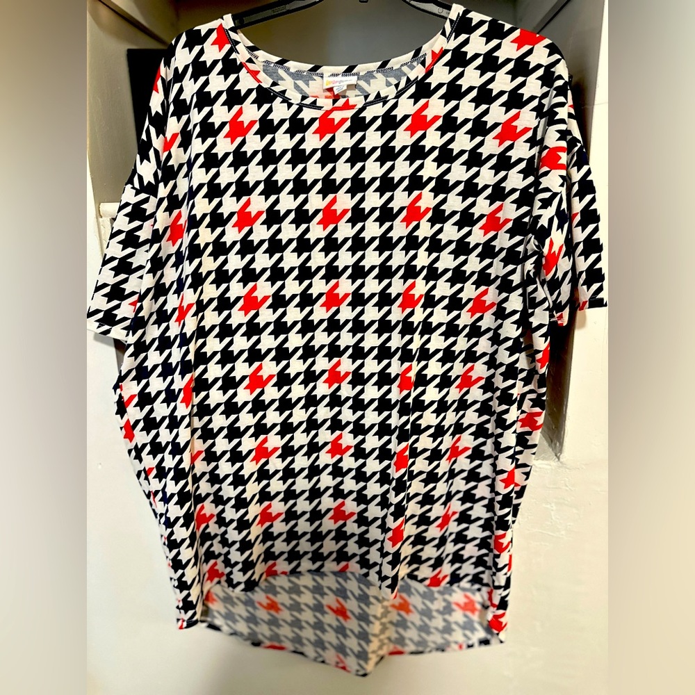 Red and black XL LuluRoe shirt.